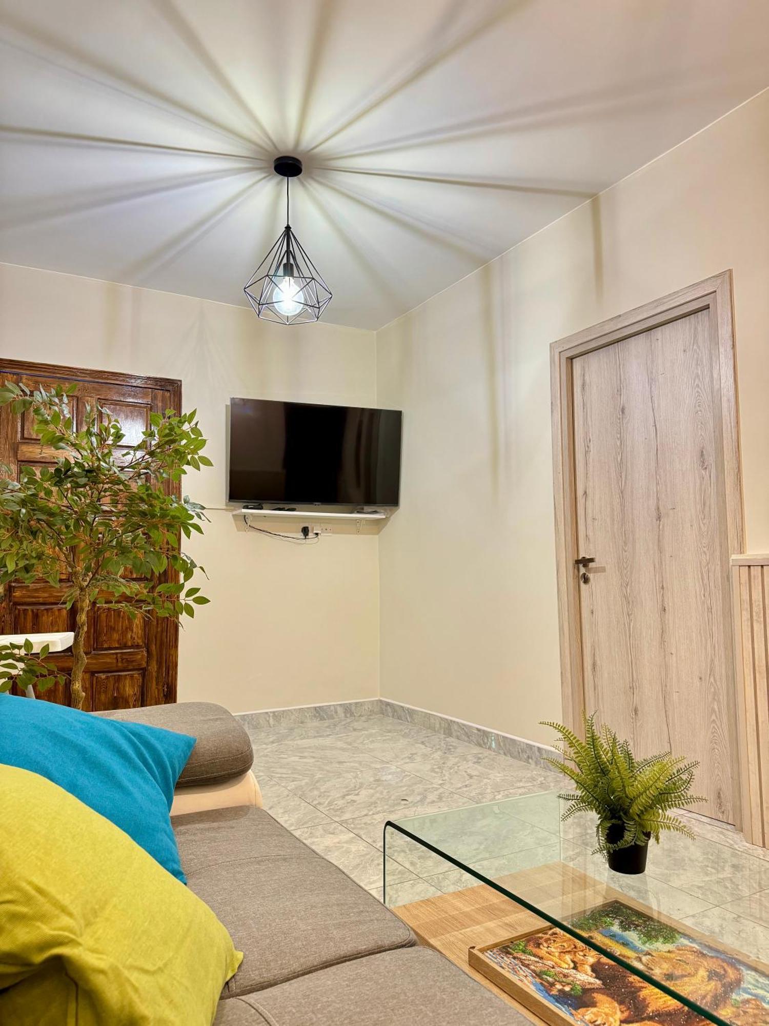 Dub House * Пафос